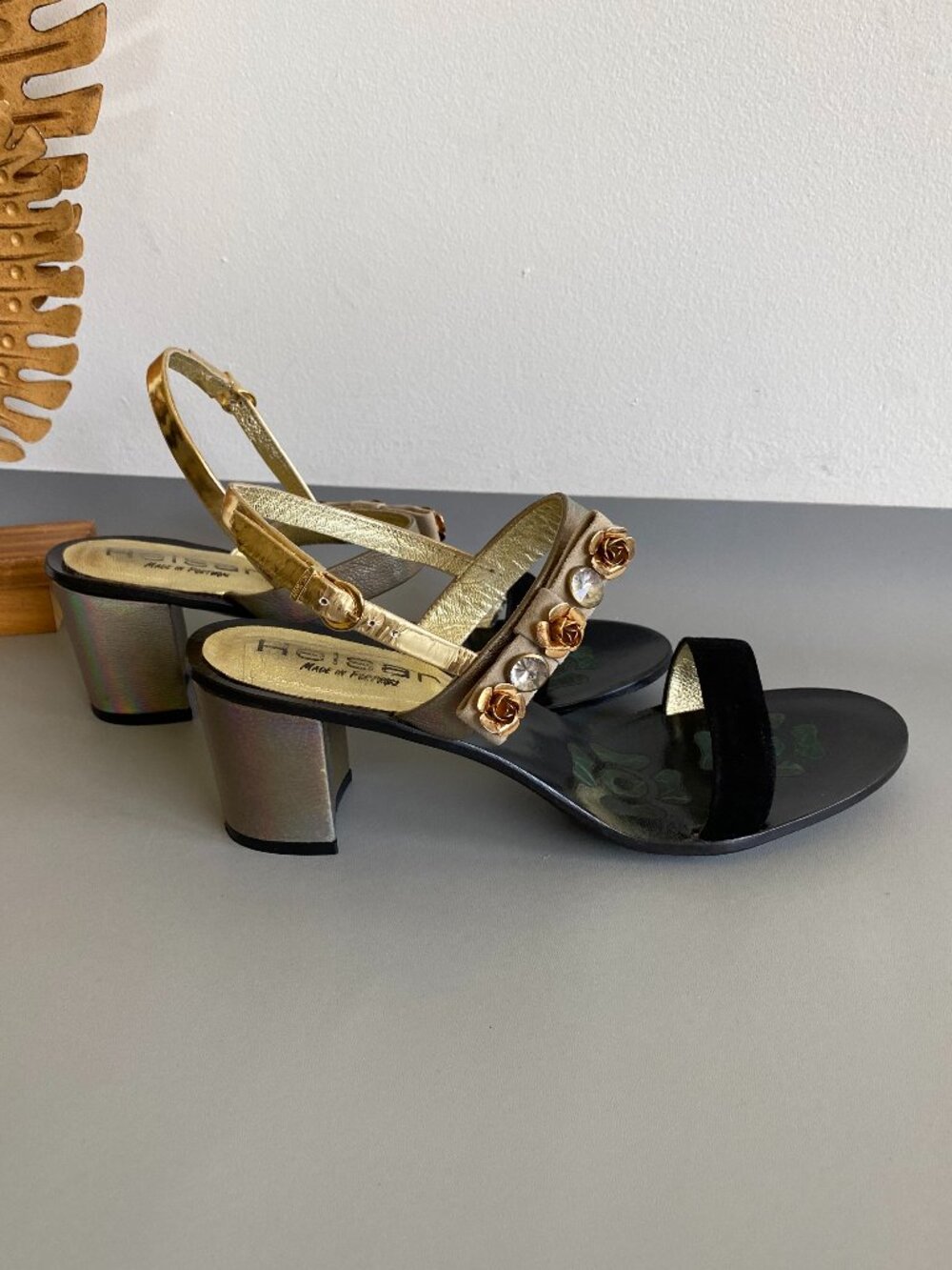 Helsar Portuglal Luxury Embellished Black Gold Metallic Block Heel Sandals Sz 8